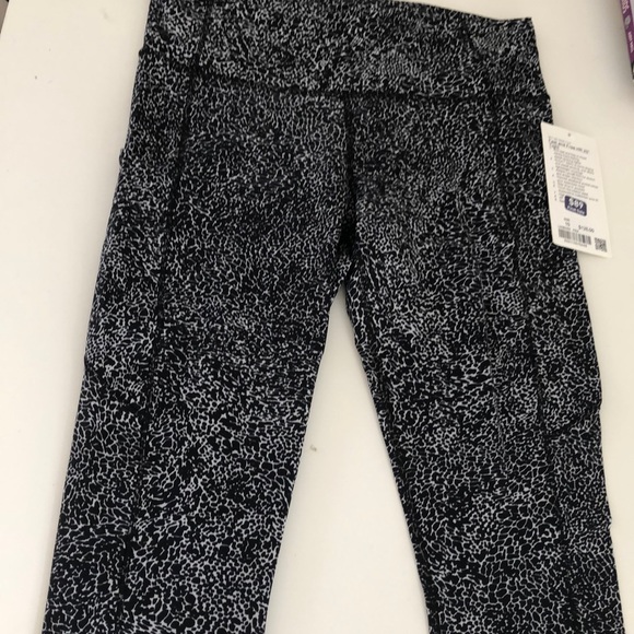lululemon athletica Pants - NWT Lululemon Fast & Free HR 25” tights